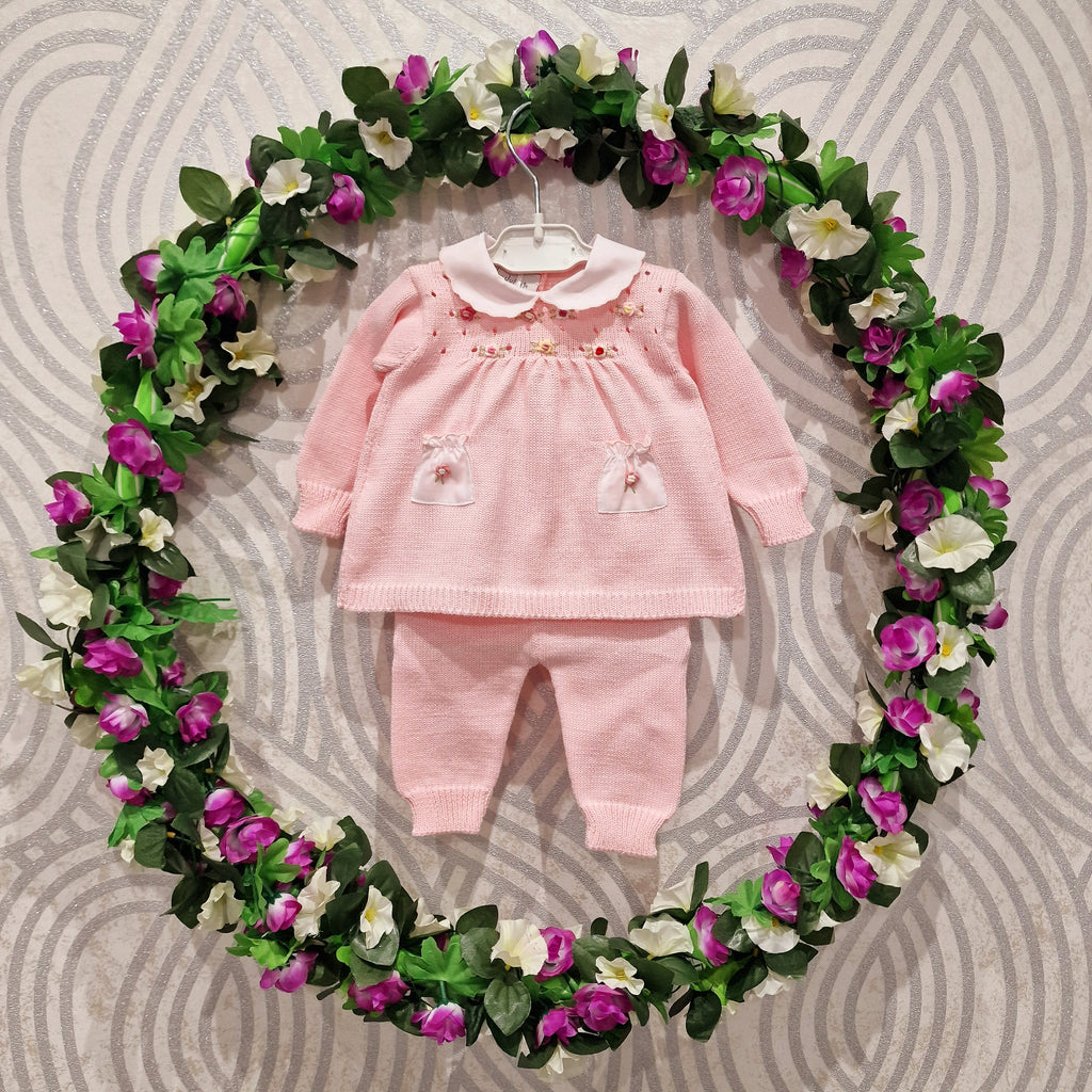 Completo neonata 100% cotone traforata con ricamo rose comprese babbucce