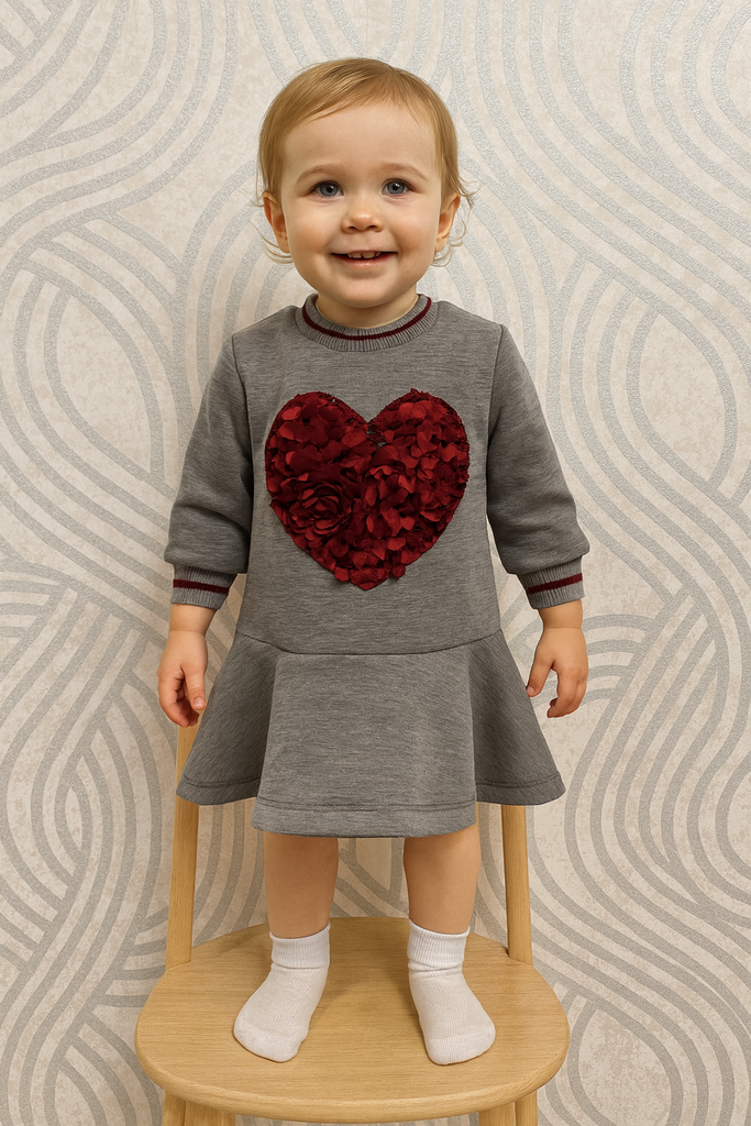 Vestito bambina con cuore di petali